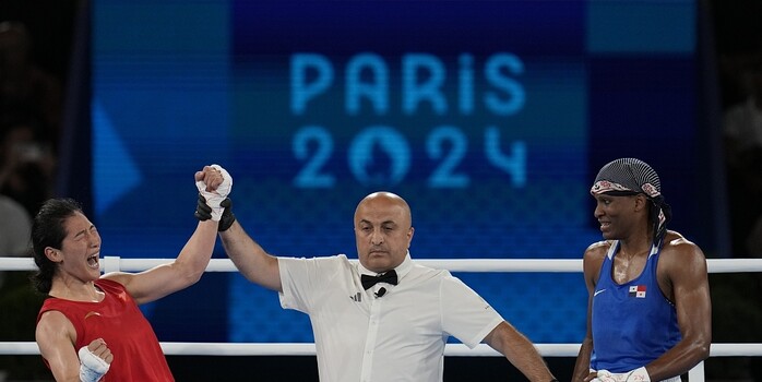 芒特：我和马兹拉维训练时经常较量，我们愿为阿莫林倾尽全力